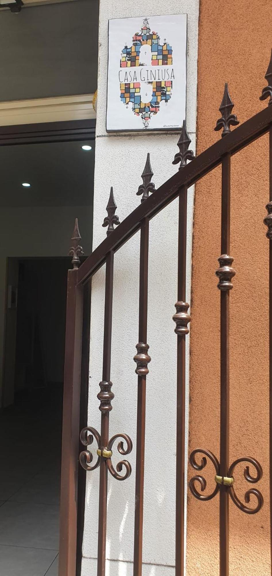 Casa Giniusa Central Studio كاتانيا المظهر الخارجي الصورة